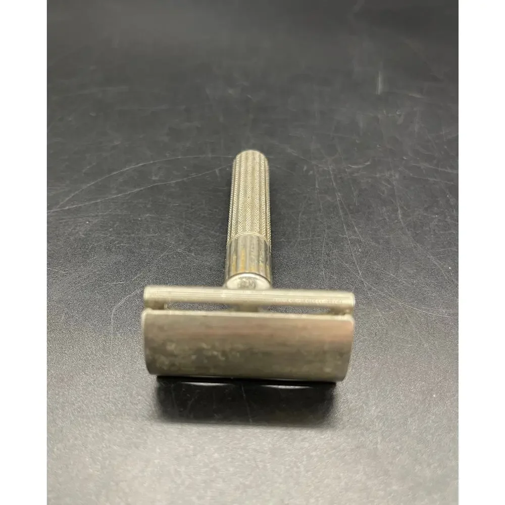 Vintage 1940's Fat Handle Gillette Double Edge Safety Razor *See Photos for Cond